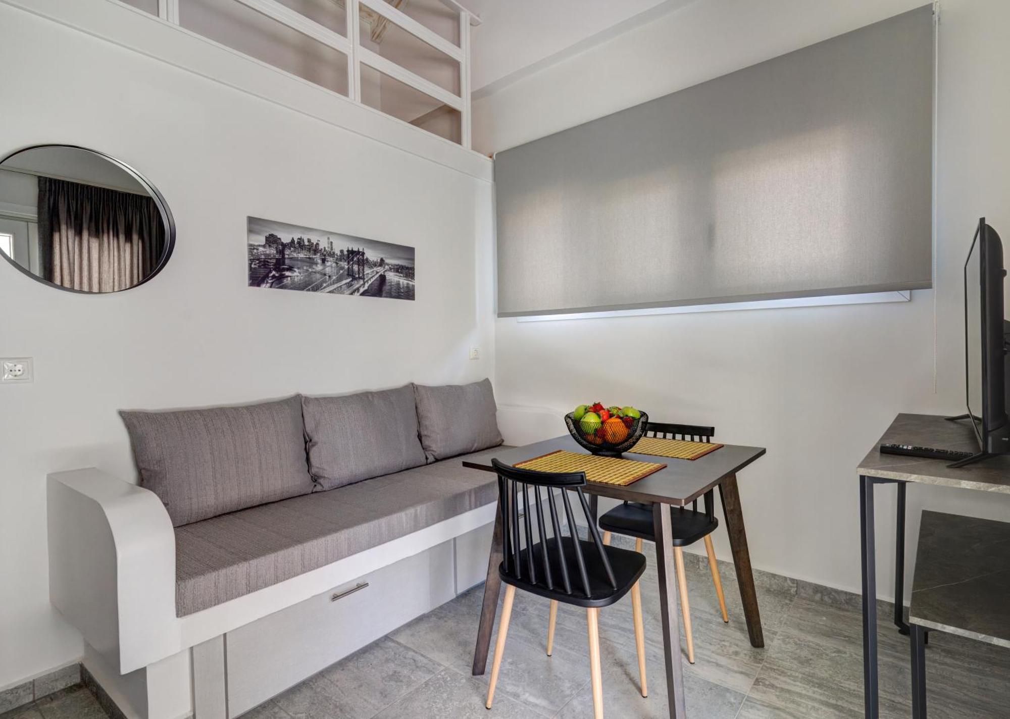 Molos Beachfront Apartments In Diakopto Zewnętrze zdjęcie