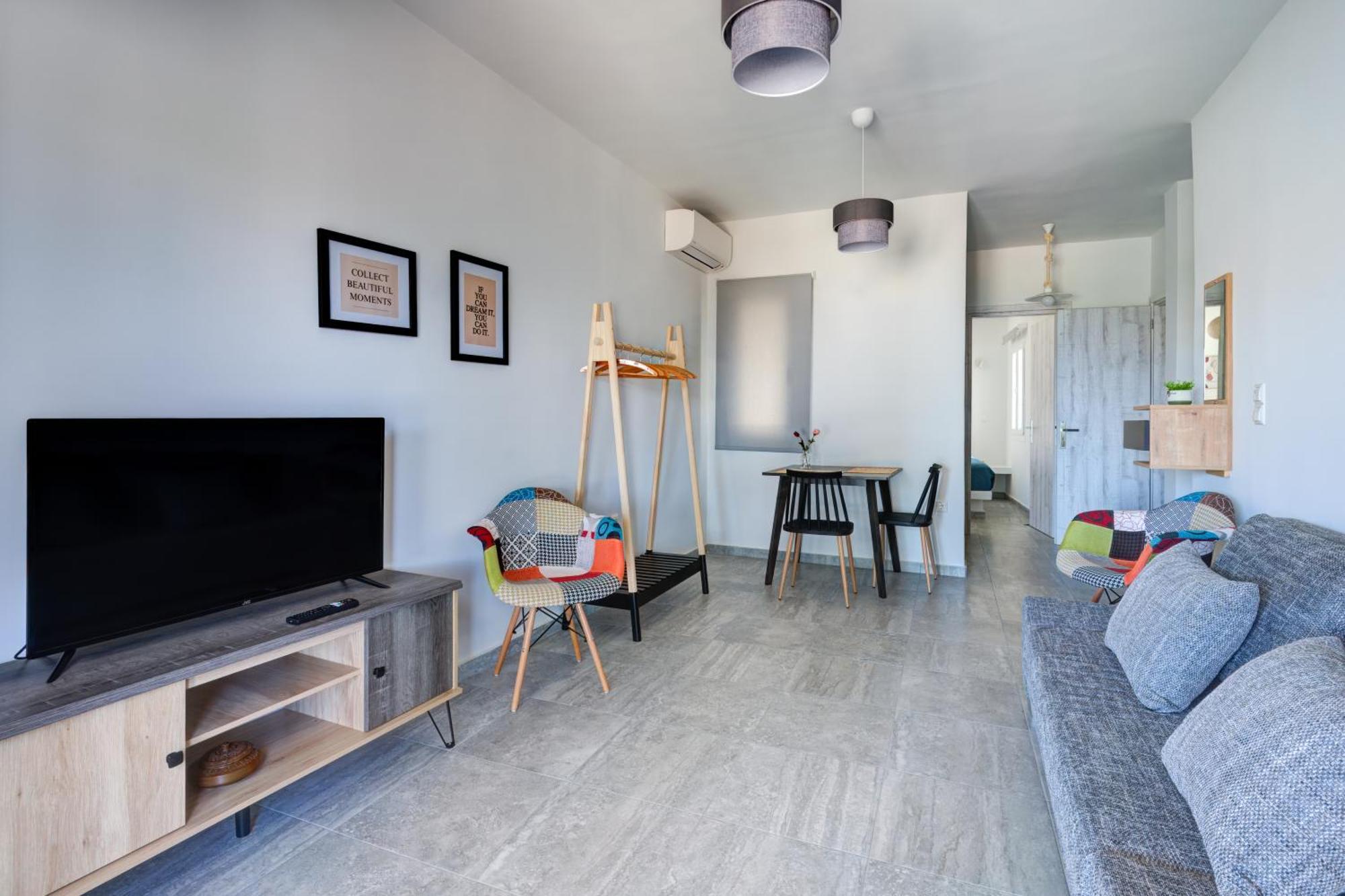 Molos Beachfront Apartments In Diakopto Zewnętrze zdjęcie